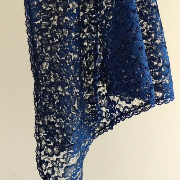 Handmade navy blue floral chapel veil - Picture 2 of 5